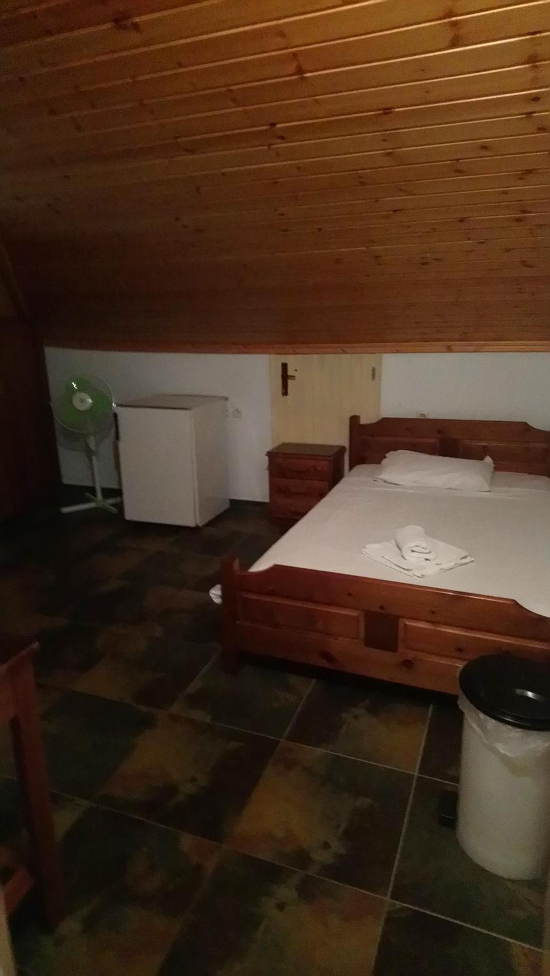 Aparthotel Kiwi Kastle Néa Fókaia Exteriér fotografie
