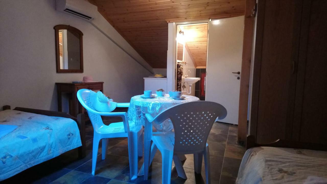 Aparthotel Kiwi Kastle Néa Fókaia Exteriér fotografie