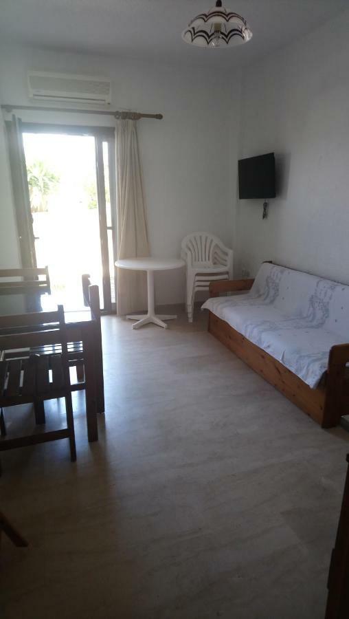 Aparthotel Kiwi Kastle Néa Fókaia Exteriér fotografie
